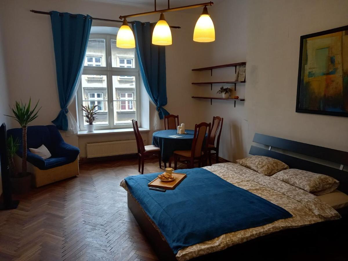 First Station 26-11 Apartment Krakow Ngoại thất bức ảnh